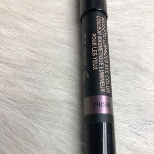 Nudestix x Hilary Duff magnetic eye pencil Prism